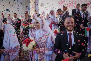 Pernikahan Massal di Gaza Rayakan Kehidupan Baru Setelah Bertahun-tahun Perang