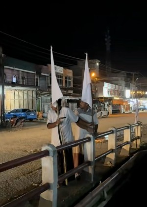 Darurat Aceh, Warga Kibarkan Bendera Putih Simbol Kecewa dengan Pemerintah dan Butuh Bantuan Internasional