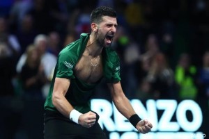 Novak Djokovic Raih Kemenangan ke-100 di Australia Terbuka dengan Gaya Memukau, Bungkam Pedro Martinez