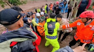 Bencana Longsor di Bandung Barat, 25 Orang Meninggal dan 105 Orang Hilang