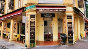 Menteri Singapura Turun Tangan Respons Penutupan Warung Nasi Padang Tertua