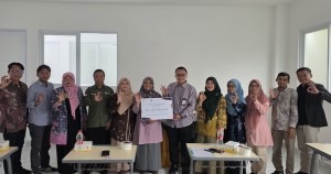 BPR Syariah Matahari Kucurkan Rp100 Juta Demi Tingkatkan Kualitas Pendidikan di Tangsel
