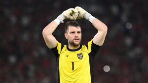 Media Belanda Ungkap Ajax Sudah Pantau Maarten Paes Sebelum Jadi Warga Negara Indonesia