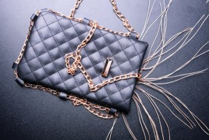Tren Tas 2026: Dari Koleksi Ikonik Chanel hingga Warna Biru Elektrik