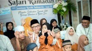 Berbagi Kebaikan Bulan Suci, Jamkrindo Salurkan Ribuan Bantuan Sosial Lintas Daerah