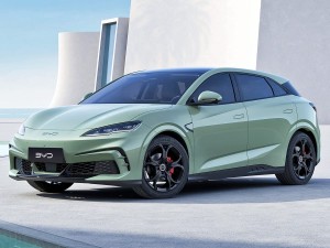 BYD Akan Luncurkan Seal 06 GT Dengan Pengisian Daya Kilat Serta Seal 06 DM-i wagon 2026 pada 2 April