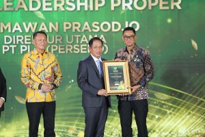 Dirut PLN Darmawan Prasodjo Raih Green Leadership PROPER 2025, PLN Perkuat Transformasi Hijau