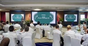 Wamenkeu Tekankan Pentingnya Peran KNEKS dalam Akselerasi Ekonomi Syariah Nasional