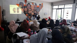 Sun Life Syariah dan BMM Latih UMKM Bandung Tingkatkan Visual Produk dan Pengelolaan