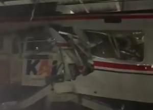 Tabrakan Maut Argo Bromo Aggrek vs KRL, Gerbong Wanita Ringsek Parah
