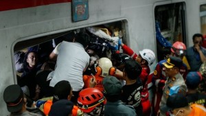 Data Terbaru: 15 Korban Tewas, 88 Luka-luka Akibat Tabrakan Kereta di Bekasi Timur