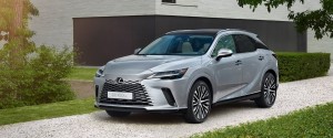 Review Lexus RX 450h 2026: Mengapa SUV Mewah Ini Lebih Masuk Akal Dibanding BMW dan Mercedes
