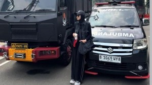 Dukung Aksi Demo, Zaskia Mecca Siapkan 3 Ambulans dan Bantuan Medis