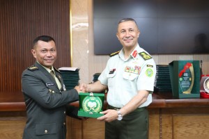 Prajurit TNI AD Raih Magister dan Jadi Prajurit TNI Pertama di Lemhannas Yordania