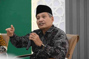 Gus Ulil Ungkap Kalimat Gus Mus soal NU dan Muhammadiyah: Makin Tinggi Ilmu, Justru Bertemu