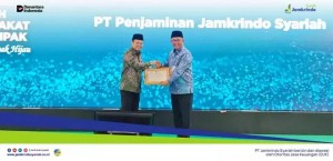 Jamkrindo Syariah Raih Anugerah Program Dampak Hijau Terbaik, Bukti Komitmen pada Kepatuhan Syariah dan Lingkungan