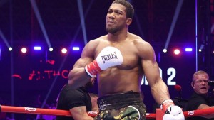Joshua Menang di Pertarungan Pertama Setelah Kecelakaan Desember