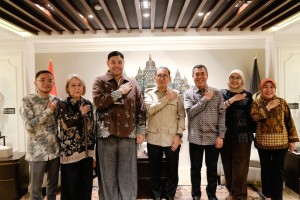 Fadli Zon Gandeng Ivan Gunawan, Wastra Nusantara Disiapkan Jadi Diplomasi Budaya Indonesia