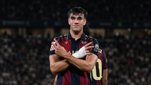Real Madrid Tertarik pada Striker Levante Berbandrol 425 Miliar, Carlos Esp