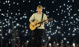 Ed Sheeran Kehilangan 149K Follower Imbas Depak Macklemore dari Tur
