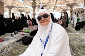 Mita The Virgin ke Tanah Suci, Bagikan Doa dan Pesan Menyentuh Sebelum Umrah