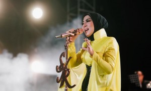 Syahrini Deklarasikan Partai, Begini Caranya Jadi Kader PII
