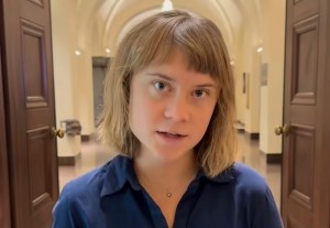 Greta Thunberg Serukan Darurat Karhutla Kalimantan: Krisis Belum Berakhir!