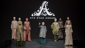 Puspa Nusantara Karya Ayu Dyah Andari, Harmoni Wastra Indonesia dalam Balutan Elegan