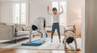 Olah raga Asyik Saat Pandemi bareng Si Kecil di  Rumah