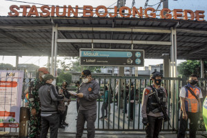 STRP Hari Pertama, Jumlah Penumpang KRL Berkurang 45 Persen
