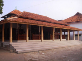 PPKM Darurat, Masjid Agung Buntet Pesantren Tak Gelar Shalat Idul Adha
