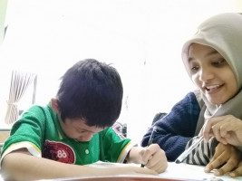 7 Kiat Mendidik Anak Agar Cinta Belajar