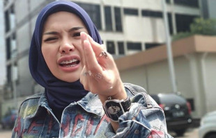 Takut Mati Muda karena Covid-19, Nikita Mirzani Rajin Shalat Tahajjud