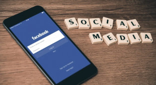 Facebook Uji Coba Fitur Baru, Postingan Minta Doa