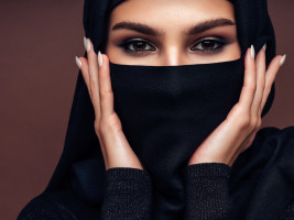Selain Menyehatkan, Puasa Bikin Wanita Makin Cantik