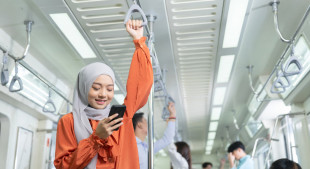 Belajar Kebhinekaan, Gunakan Transportasi Umum