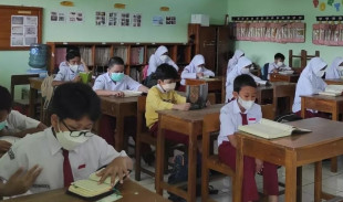 Dilema PTM, Antara Bosan Belajar Daring atau Takut Terjangkit Covid-19