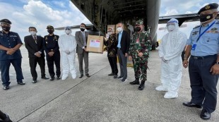 Malaysia Beri Bantuan Alkes untuk Penanganan Covid-19 di Indonesia