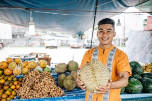 Pemerintah Dorong Vaksinasi dan Digitalisasi Pedagang Pasar untuk Pemulihan Ekonomi