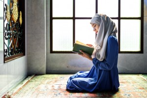 Mendengarkan Alquran Bermanfaat untuk Kesehatan Otak