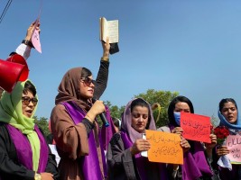 Malala Desak Dunia Lindungi Hak Perempuan Afganistan