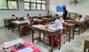 Isu Klaster PTM Terbatas Mencuat, Mendikbudristek Ingatkan Warning Loss
