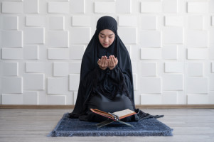 Memaknai Doa Seorang Ibu yang Dapat Menembus Bumi dan Langit