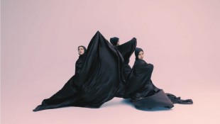 Berawal dari Madrasah, Band Metal Berhijab Voice of Baceprot Kini Mendunia