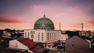 Aa Gym: Bukan Sekadar Ibadah, Jamaah Harus Jadi Pemakmur Masjid