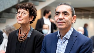 Ugur Sahin dan Ozlem Tureci, Pasutri Kaya Raya Penemu Vaksin Covid-19 Pfizer