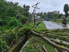 Dampak Cuaca Ekstrem di Pulau Nias, PLN Berhasil Pulihkan Suplai Listrik 89 Persen Pelanggan