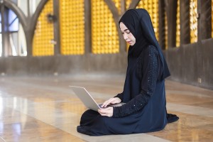 Hukum Jual Beli Dalam Masjid Menurut 4 Mazhab Fikih
