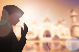 Tafsir Surat Ghafir Ayat 19: Allah Maha Mengetahui Isi Hati