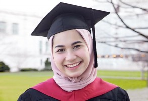 Kuliah di Harvard Bukan Cuma Mimpi, Berikut Tips dari Muslimah Lulusan Terbaik Harvard University